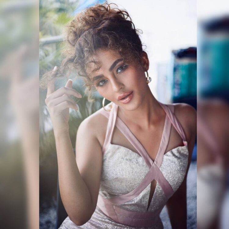 Seerat Kapoor Added Sparkle To Our Lives In This Sexy Bodycon Shimmery Dress - Check Out Her Drop Dead Gorgeous Pictures