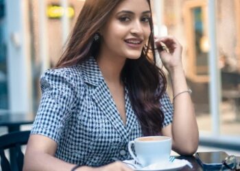 Choti Sardani fame Akriti Agarwal is winning hearts with her stellar performance in her recent music video Rote Rote Has Dunga