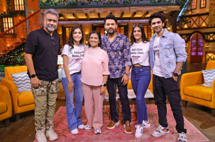 Anubhav Sinha and Ratnaa Sinha lead the team of their film Middle Class Love and gate crashed Kapil Sharma’s show
