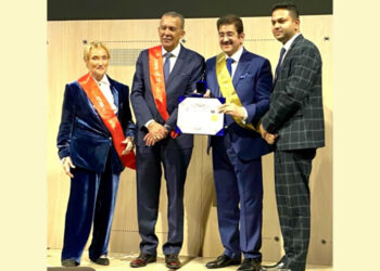 Sandeep Marwah honoured with Regal British Award in London