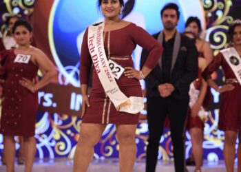 Suma N bags the sub title Tech Diva at National pageant Mrs. India Galaxy 2022