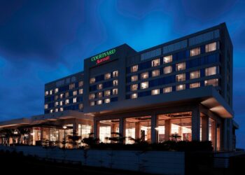 Bring in 2023 with Courtyard by Marriott Pune Chakan as they host a glamourous NYE party