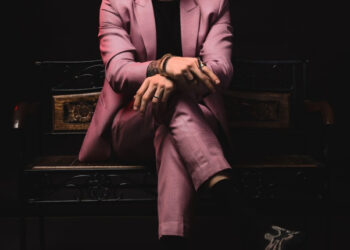 Daniel Weber’s new single Memories tugs at your heartstrings as it makes us think about what makes a relationship last