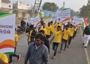 Vastu Dairy organises Tricolour rally