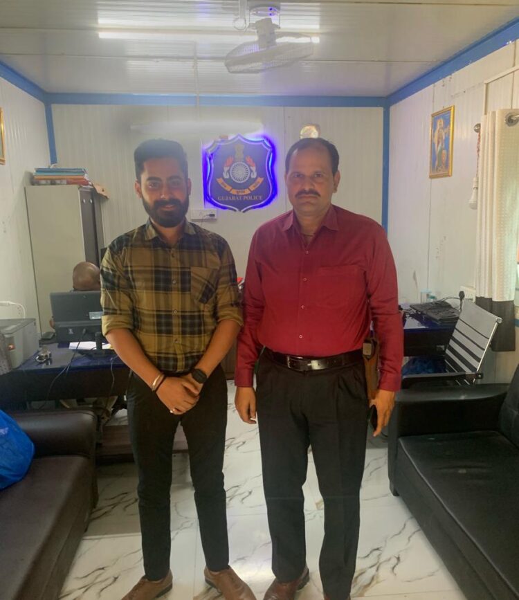 Pandey Saket: A 22 year old Cyber Security Expert Empowering Gujarat Police in the Fight Against Cybercrimes