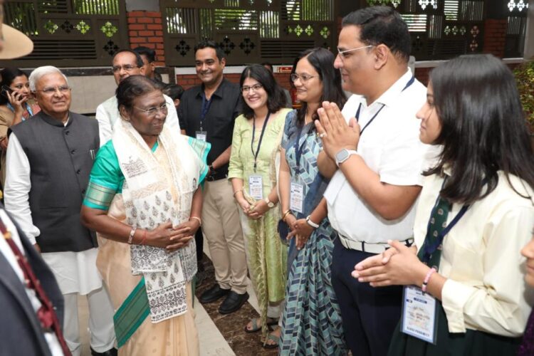 Indore Earns Top Smart City Honors; Honarable President shares Thoughtful Exchanges with Smt Mala Vajpayee Tiwari and Kapil Mishra