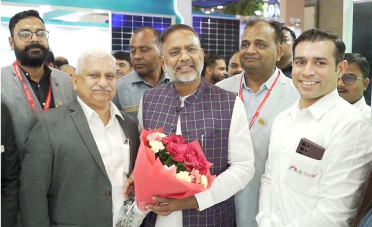 IB Solar Sees Phenomenal Response at REI 2024; Energy Minister Shri Heeralal Nagar’s Visit Becomes a Defining Moment