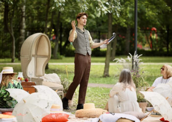 Moscow offers a historical journey: estates of the XIX century in a modern life