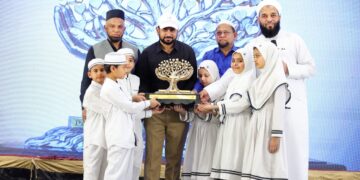 MS Education Academy Honours Munawar Zama with Murabbi Award on Himmat Day