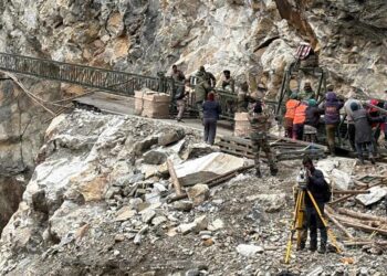 Indian Army Leads Swift Evacuation of Tourists Under Operation HimSetu in Sikkim