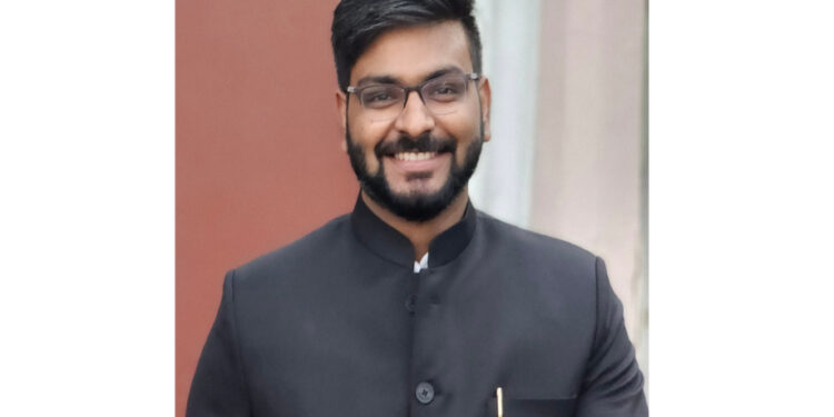 From the Collectorate to the Crucible of Verse
